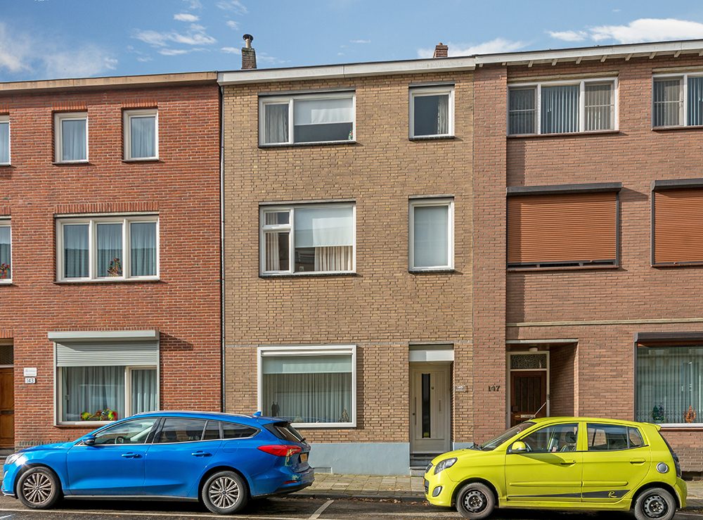 garage voor 4 auto’s A New Home makelaardij Kerkrade