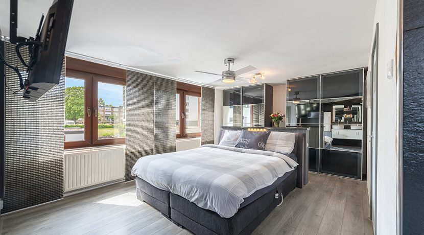 180-Masterbedroom1-1