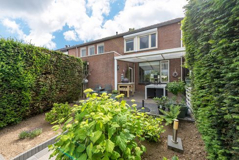 210-Tuin1