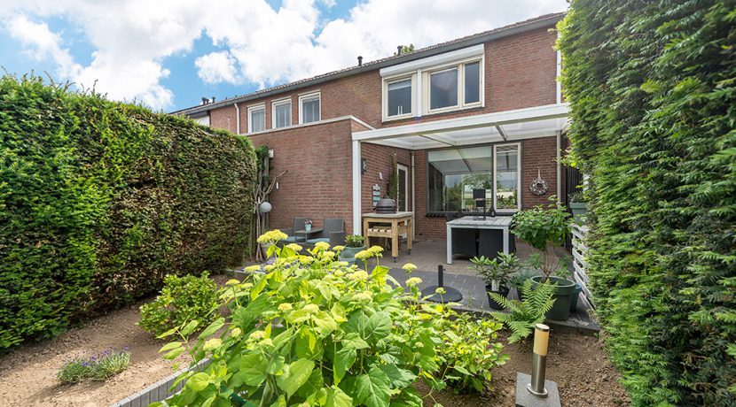 210-Tuin1