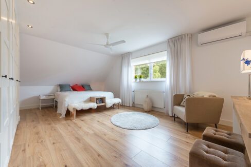 180-Masterbedroom1-1