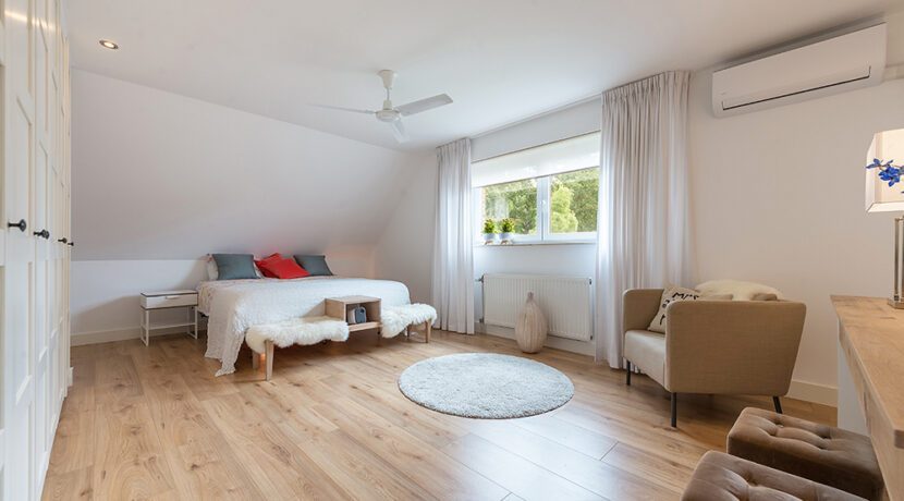 180-Masterbedroom1-1