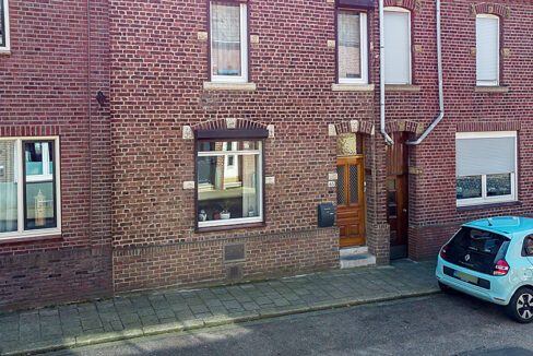 04