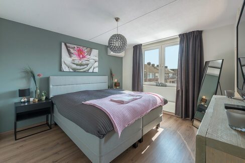 180-Masterbedroom1-1