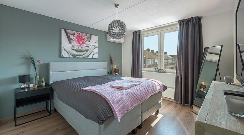 180-Masterbedroom1-1