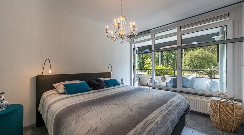 184-Masterbedroom1-3