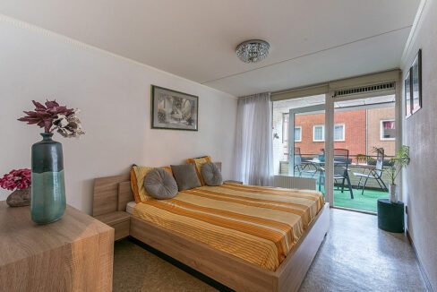 180-Masterbedroom1-1