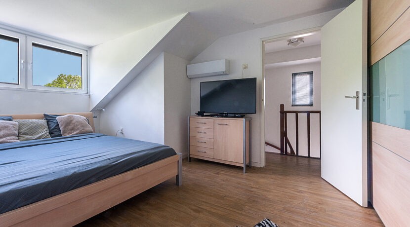 210-Masterbedroom1-1