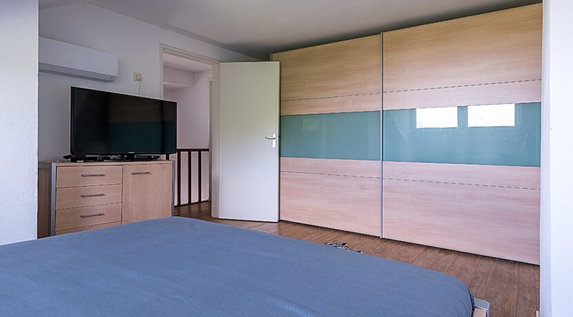 212-Masterbedroom1-2