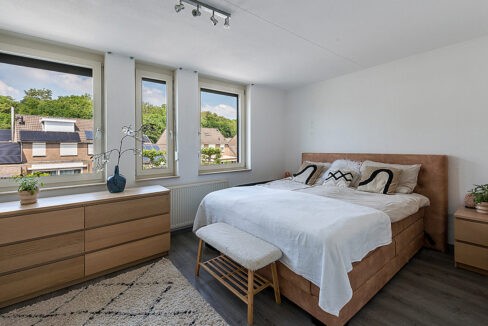 180-Masterbedroom1-1