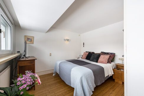 180-Masterbedroom1-1