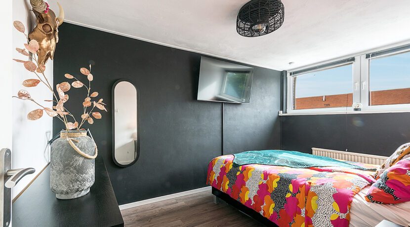 180-Masterbedroom1-1