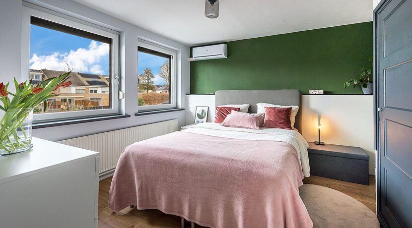 180-Masterbedroom1-1