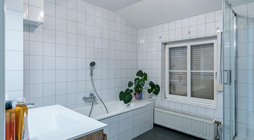 196-Badkamer1-1