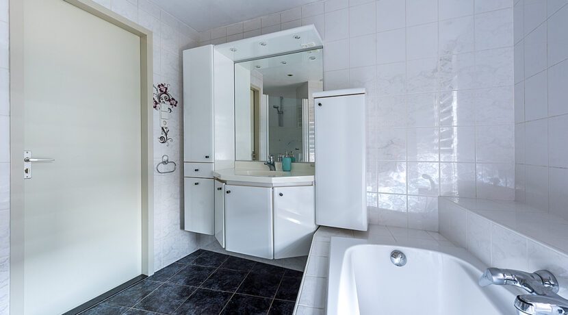 192-Badkamer1-2