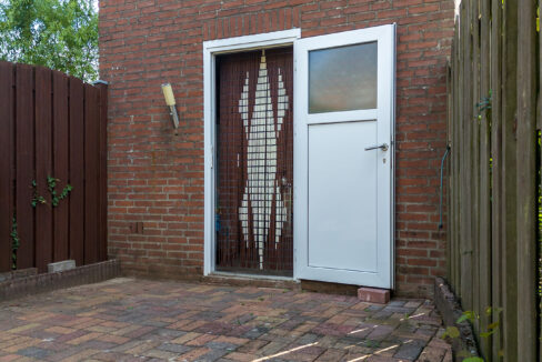 212-Deur-naar-garage