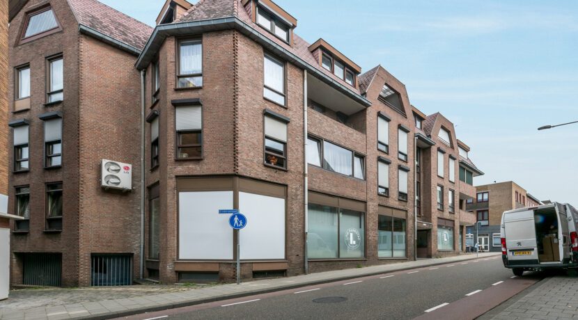 02-Vooraanzicht2