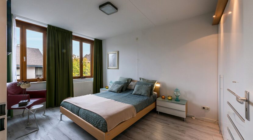 180-Masterbedroom1-1