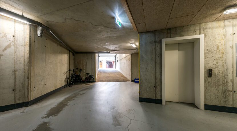 228-Garage1-4
