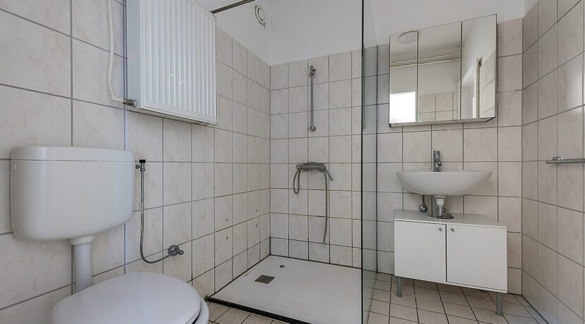 122-Badkamer1-2