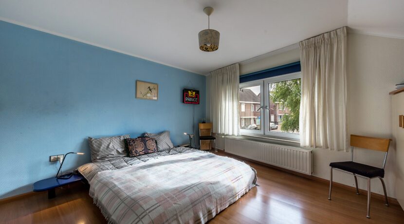 180-Masterbedroom1-1