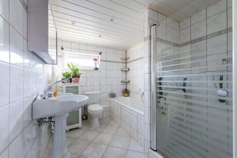 190-Badkamer1-1