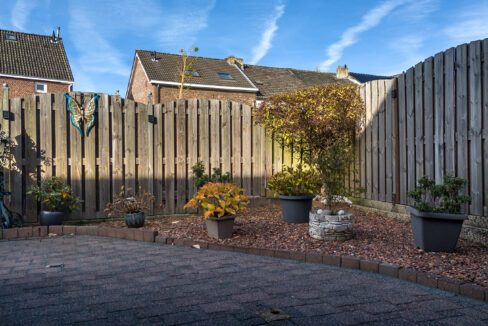 210-Tuin1