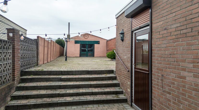 232-Tuin2