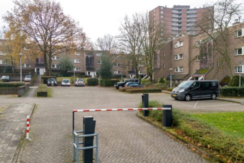 310-Parkeerplaats