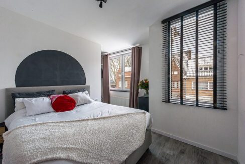 180-Masterbedroom1-1