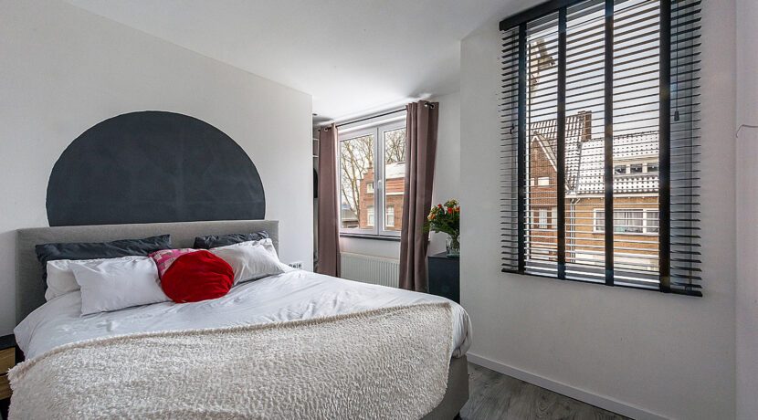 180-Masterbedroom1-1