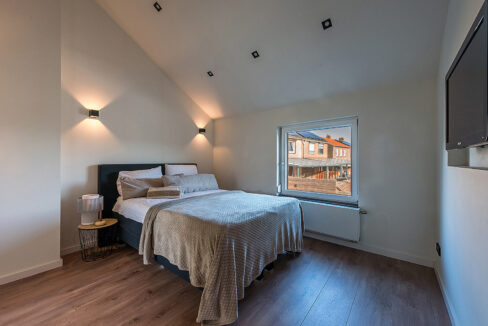 180-Masterbedroom1-1