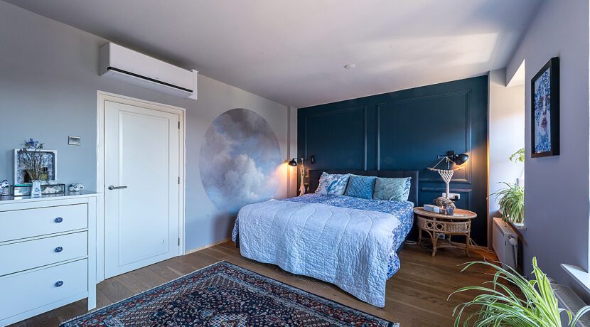 182-Masterbedroom1-2
