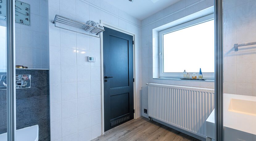 192-Badkamer1-2