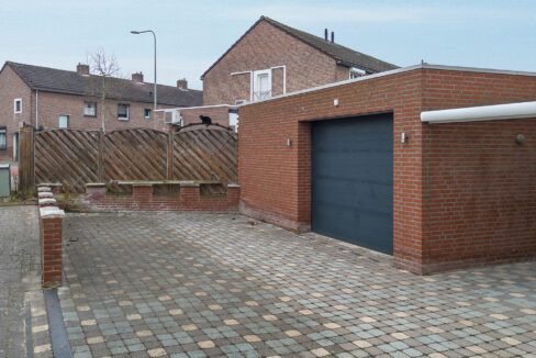 211-Ingang-GArage