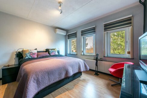 180-Masterbedroom1-1