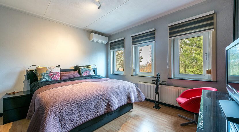 180-Masterbedroom1-1