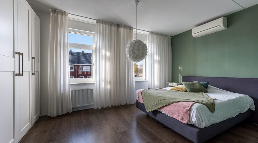 180-Masterbedroom1-1