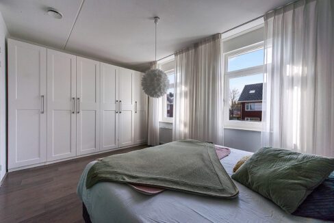 182-Masterbedroom1-2