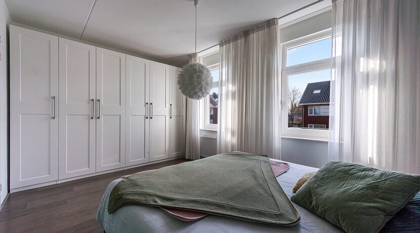 182-Masterbedroom1-2