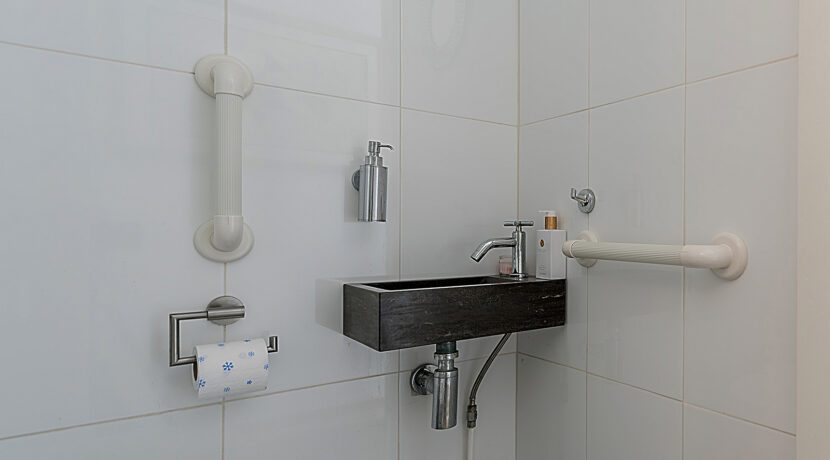150-Toiletr