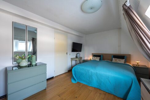 180-Masterbedroom1-1