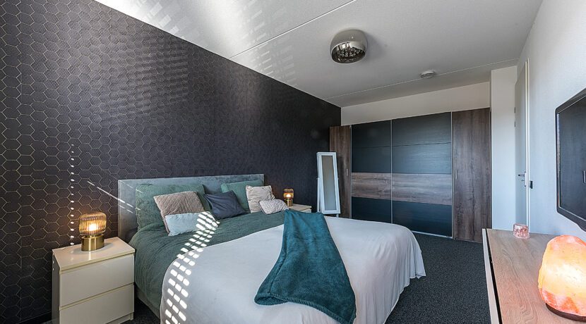 182-Masterbedroom1-2