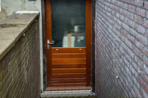 209-Tuiningang-naar-kelder
