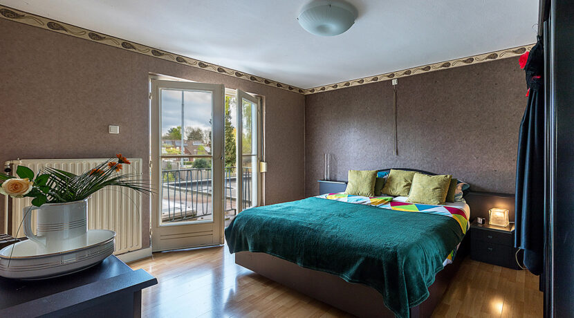 180-Masterbedroom1-1