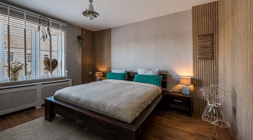 180-Masterbedroom1-1