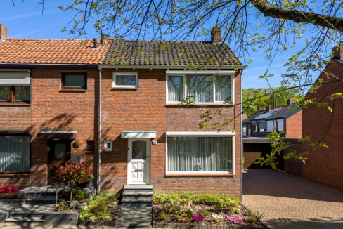02-Vooraanzicht2