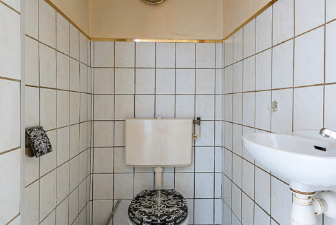 150-Toiet