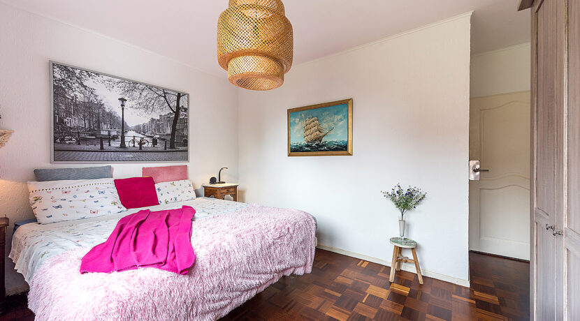 184-Masterbedroom1-3