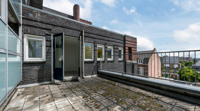 202-Balkon1-2